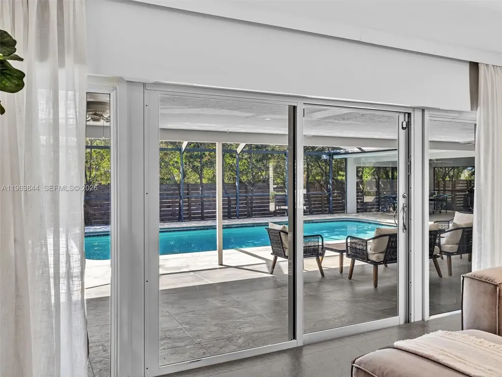 840 S Southlake Drive Hollywood FL 33019