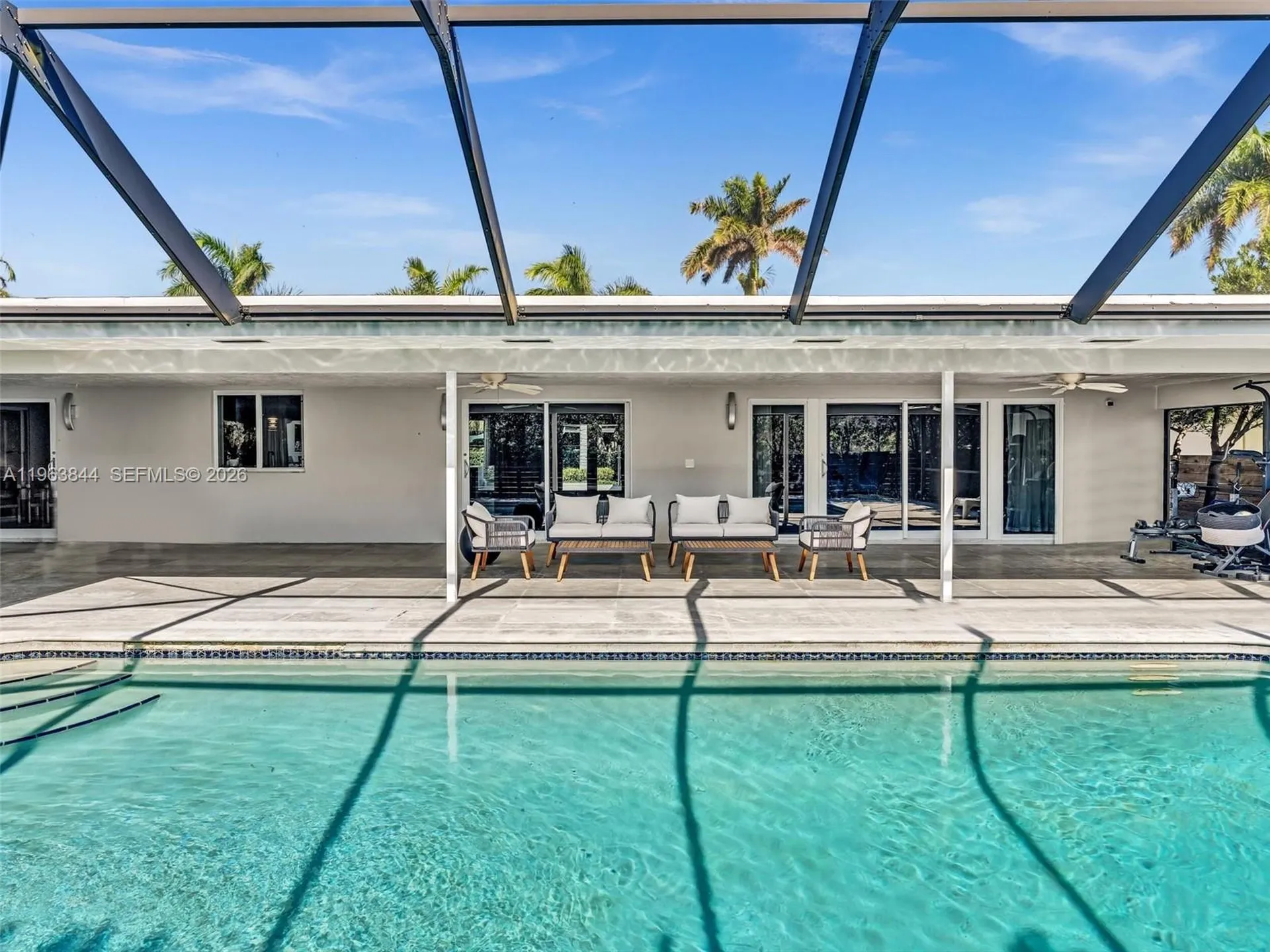 840 S Southlake Drive Hollywood FL 33019