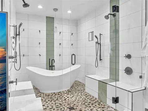 840 S Southlake Drive Hollywood FL 33019
