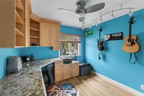15832 SW 10th Street Pembroke Pines FL 33027