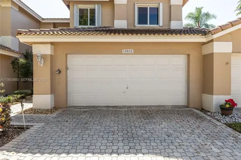 15832 SW 10th Street Pembroke Pines FL 33027