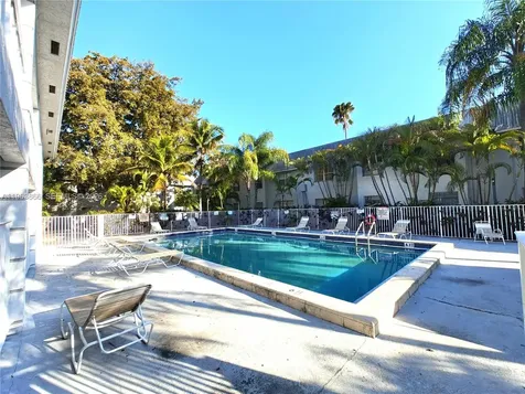 17255 SW 95th Avenue Palmetto Bay FL 33157