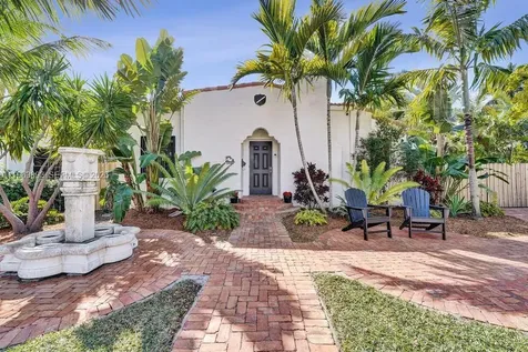 1028 Tyler Street Hollywood FL 33019