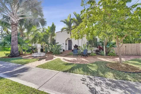 1028 Tyler Street Hollywood FL 33019