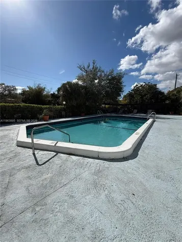 16950 W Dixie Highway A526 Highway North Miami Beach FL 33160
