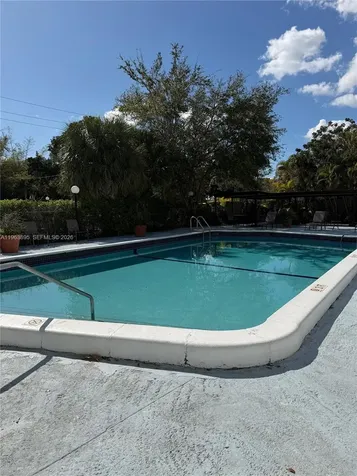 16950 W Dixie Highway A526 Highway North Miami Beach FL 33160