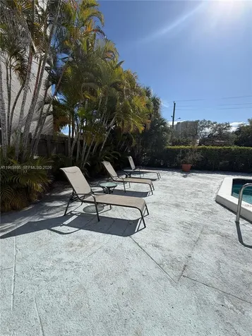 16950 W Dixie Highway A526 Highway North Miami Beach FL 33160
