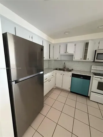 16950 W Dixie Highway A526 Highway North Miami Beach FL 33160