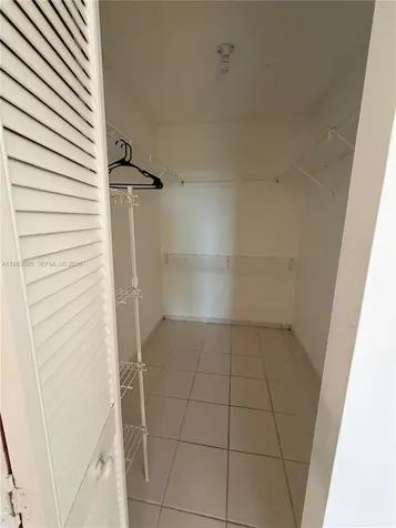 16950 W Dixie Highway A526 Highway North Miami Beach FL 33160