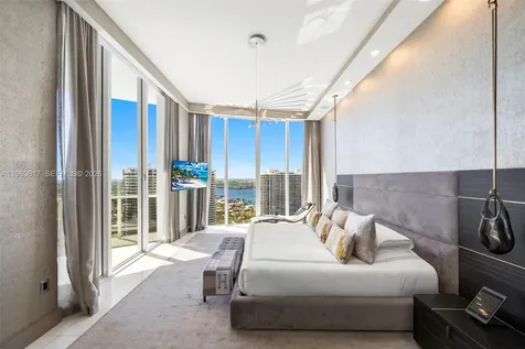 4100 Island Boulevard Aventura FL 33160