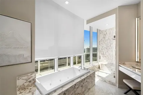 4100 Island Boulevard Aventura FL 33160