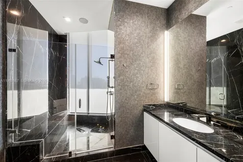 4100 Island Boulevard Aventura FL 33160