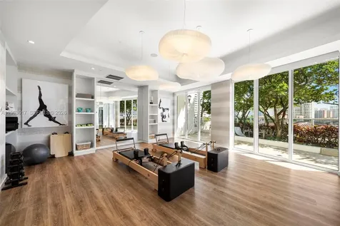 4100 Island Boulevard Aventura FL 33160