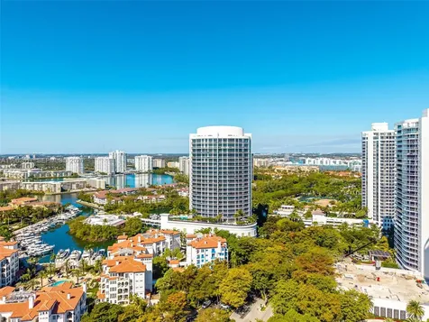 4100 Island Boulevard Aventura FL 33160