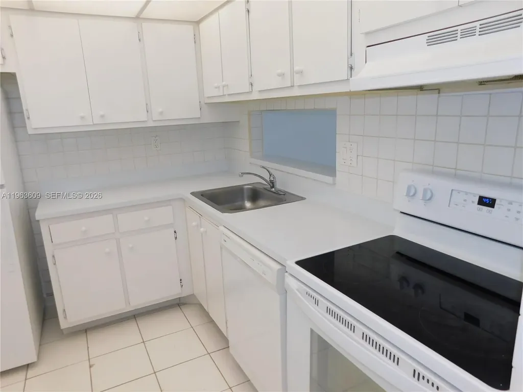 8025 SW 107 Avenue Miami FL 33173