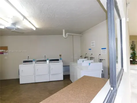 8025 SW 107 Avenue Miami FL 33173