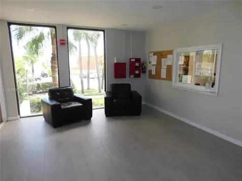 8025 SW 107 Avenue Miami FL 33173