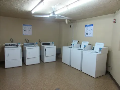 8025 SW 107 Avenue Miami FL 33173