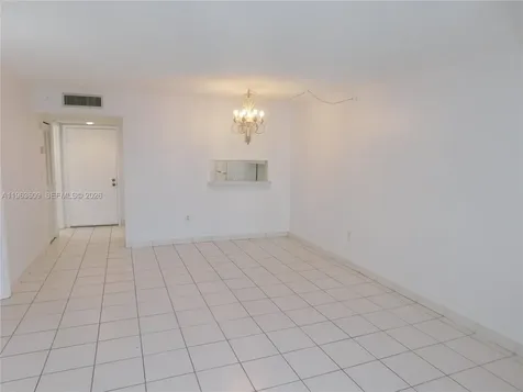 8025 SW 107 Avenue Miami FL 33173