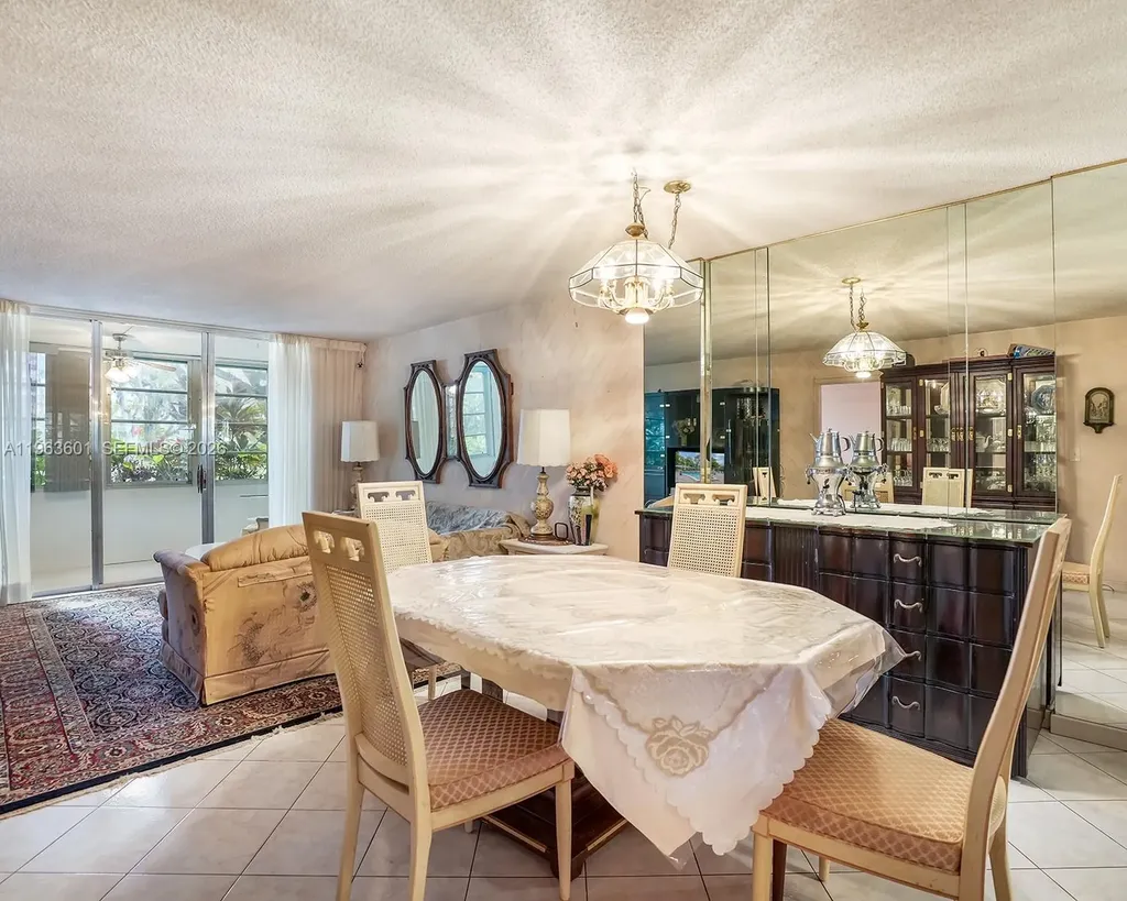 2900 NW 48th Terrace Lauderdale Lakes FL 33313
