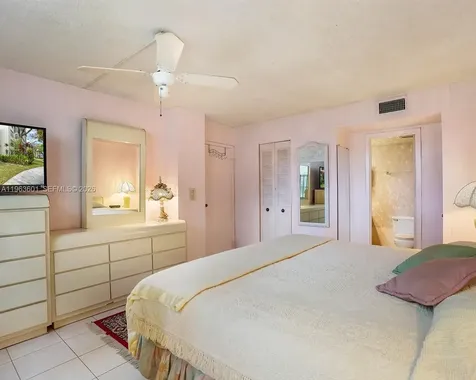 2900 NW 48th Terrace Lauderdale Lakes FL 33313