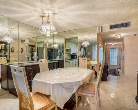 2900 NW 48th Terrace Lauderdale Lakes FL 33313