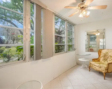 2900 NW 48th Terrace Lauderdale Lakes FL 33313