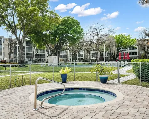 2900 NW 48th Terrace Lauderdale Lakes FL 33313