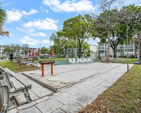 2900 NW 48th Terrace Lauderdale Lakes FL 33313