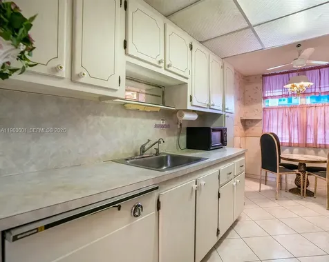 2900 NW 48th Terrace Lauderdale Lakes FL 33313