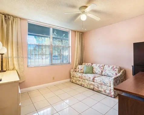 2900 NW 48th Terrace Lauderdale Lakes FL 33313