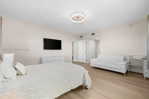 14951 Royal Oaks Lane North Miami FL 33181