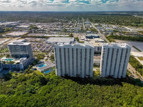 14951 Royal Oaks Lane North Miami FL 33181