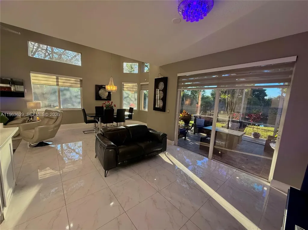 5772 NW 127th Terrace Coral Springs FL 33076