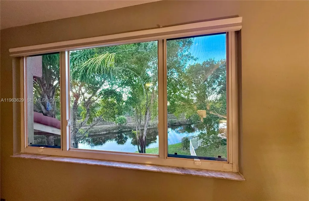 5772 NW 127th Terrace Coral Springs FL 33076