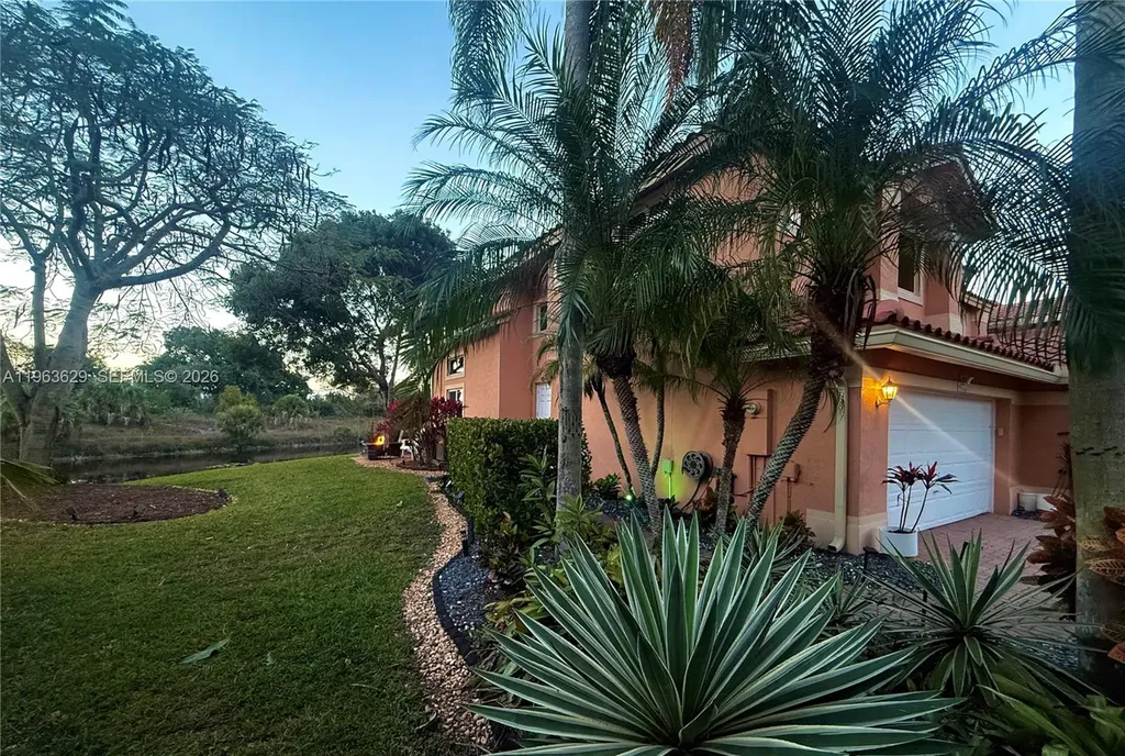 5772 NW 127th Terrace Coral Springs FL 33076