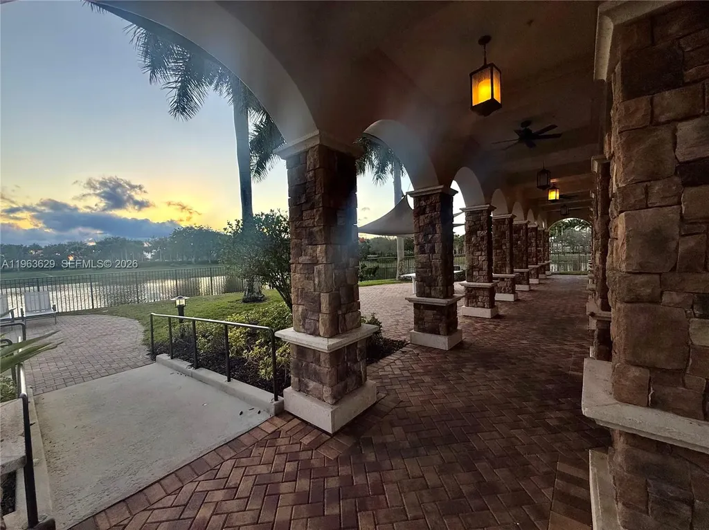 5772 NW 127th Terrace Coral Springs FL 33076