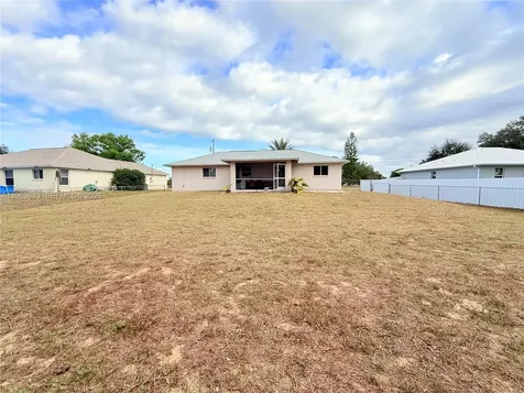 755 Arundel Fort Myers FL 33913