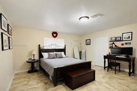 755 Arundel Fort Myers FL 33913