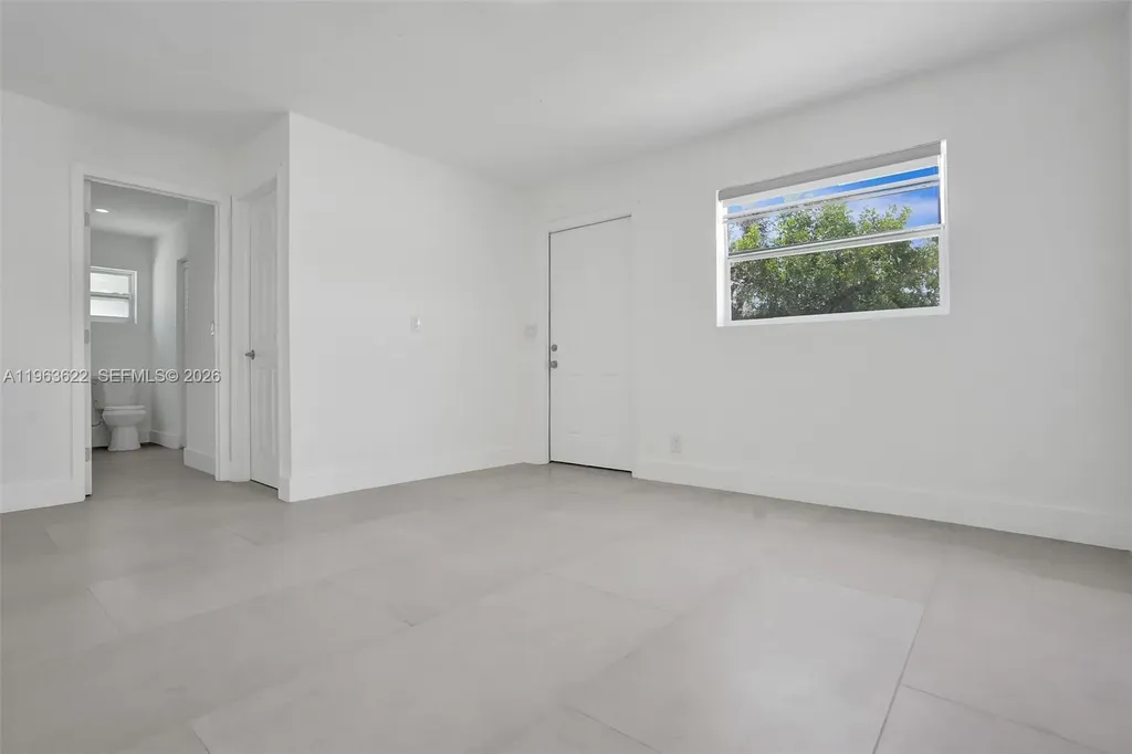 1010 N 16th Avenue Hollywood FL 33020