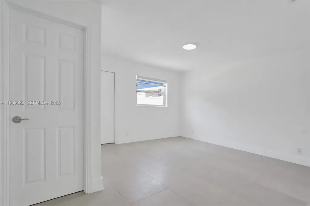 1010 N 16th Avenue Hollywood FL 33020