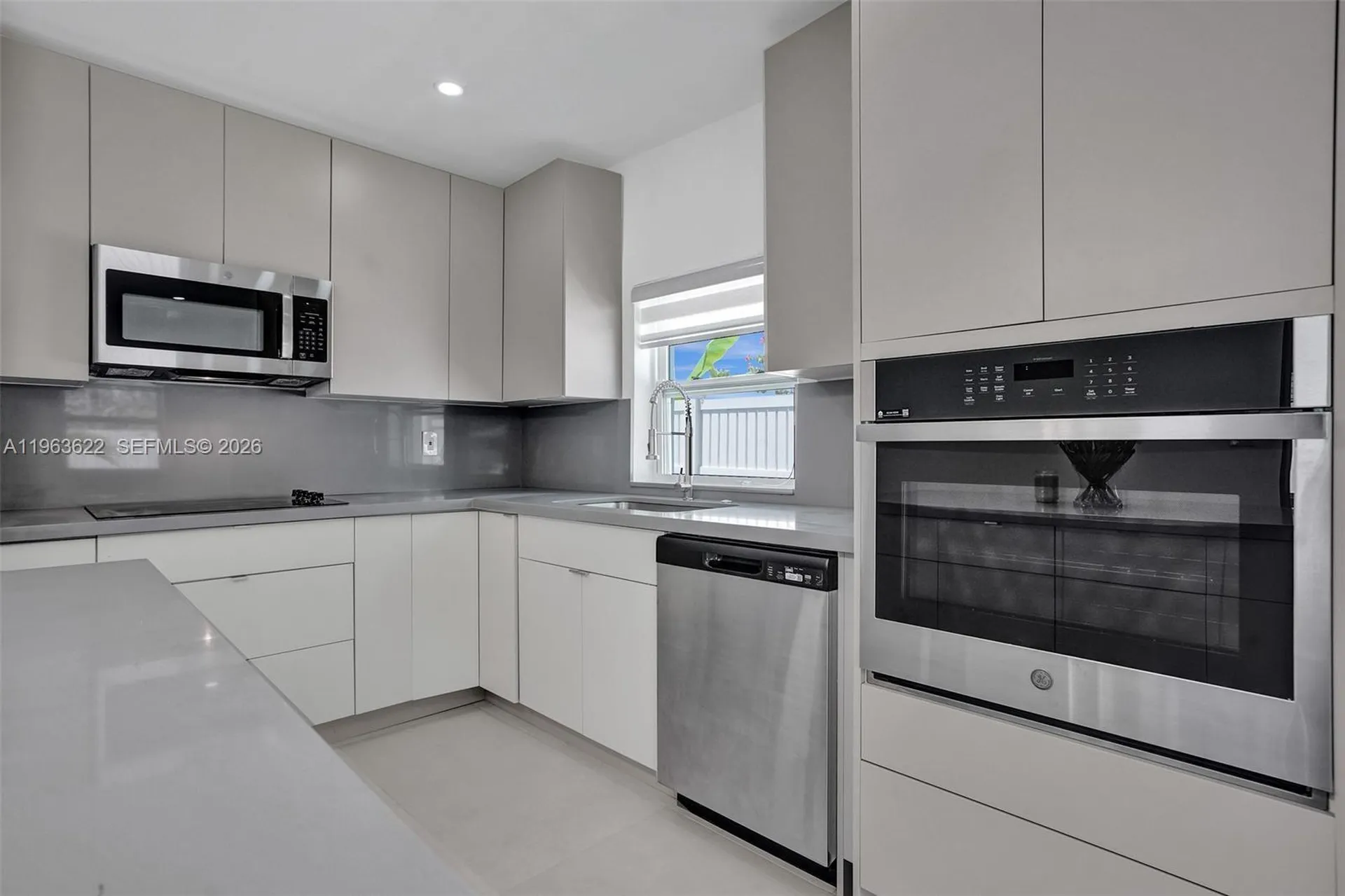 1010 N 16th Avenue Hollywood FL 33020
