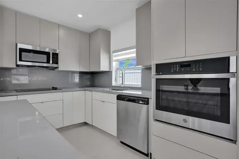 1010 N 16th Avenue Hollywood FL 33020