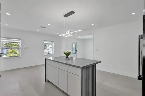 1010 N 16th Avenue Hollywood FL 33020