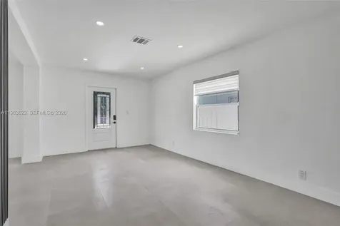 1010 N 16th Avenue Hollywood FL 33020