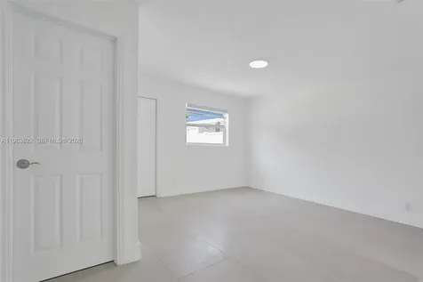 1010 N 16th Avenue Hollywood FL 33020