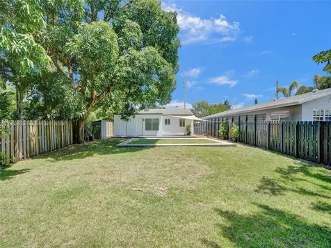 1713 NE 15th Avenue Fort Lauderdale FL 33305