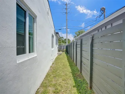1713 NE 15th Avenue Fort Lauderdale FL 33305