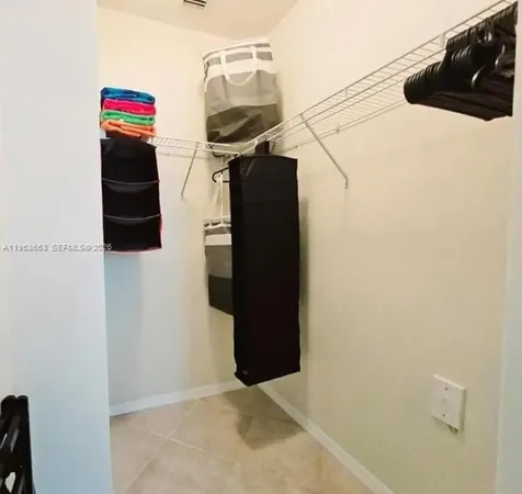 Hallandale Beach FL 33009