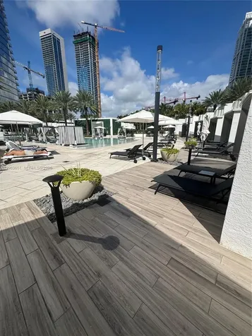 851 NE 1st Avenue Miami FL 33132